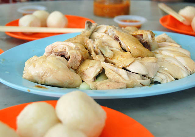 Chung Wah Chicken Rice Ball by chee.hong on flic.kr/p/LT8D7